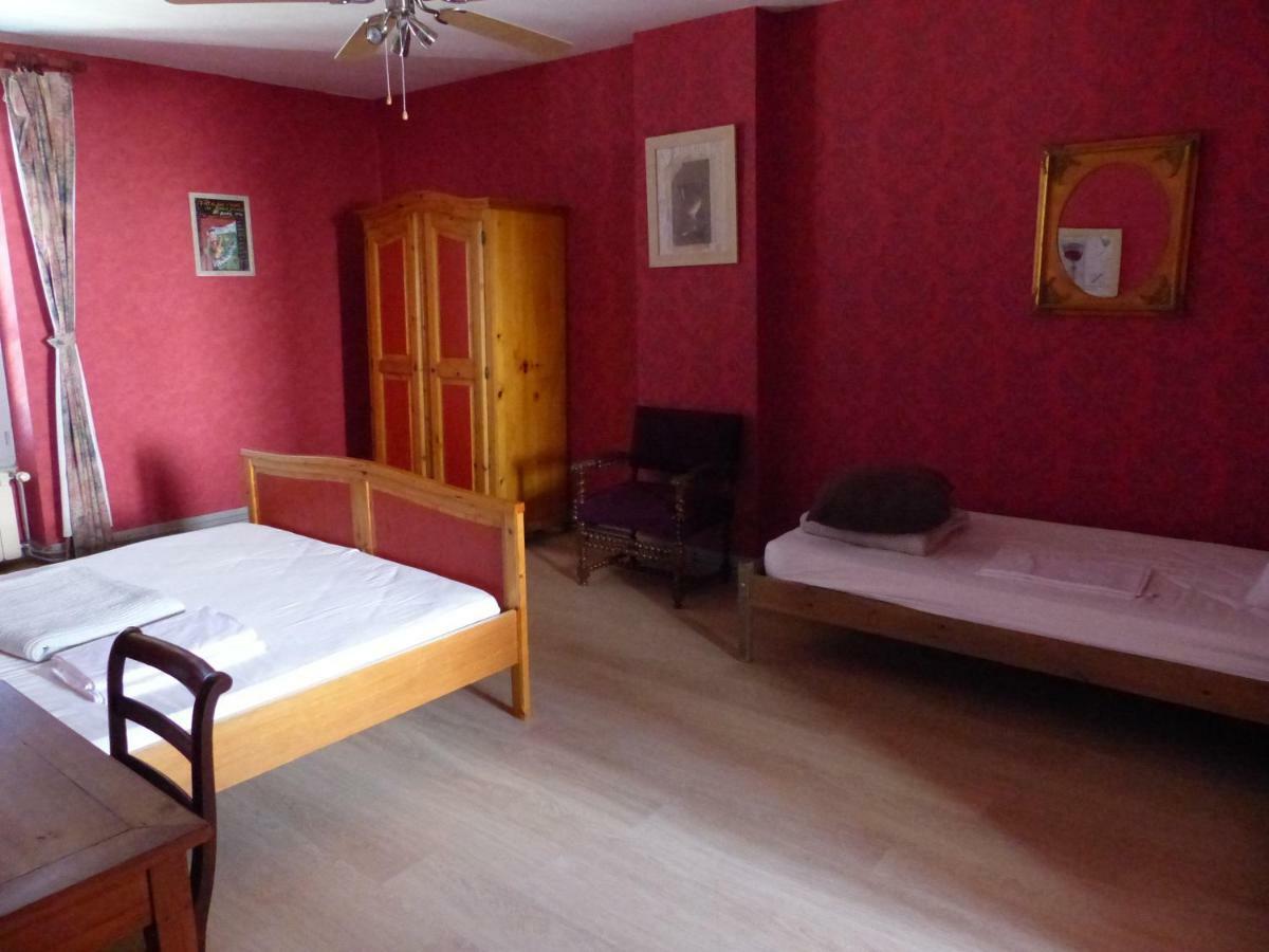 Les Volets Bleus Hotel Le Perreon ภายนอก รูปภาพ